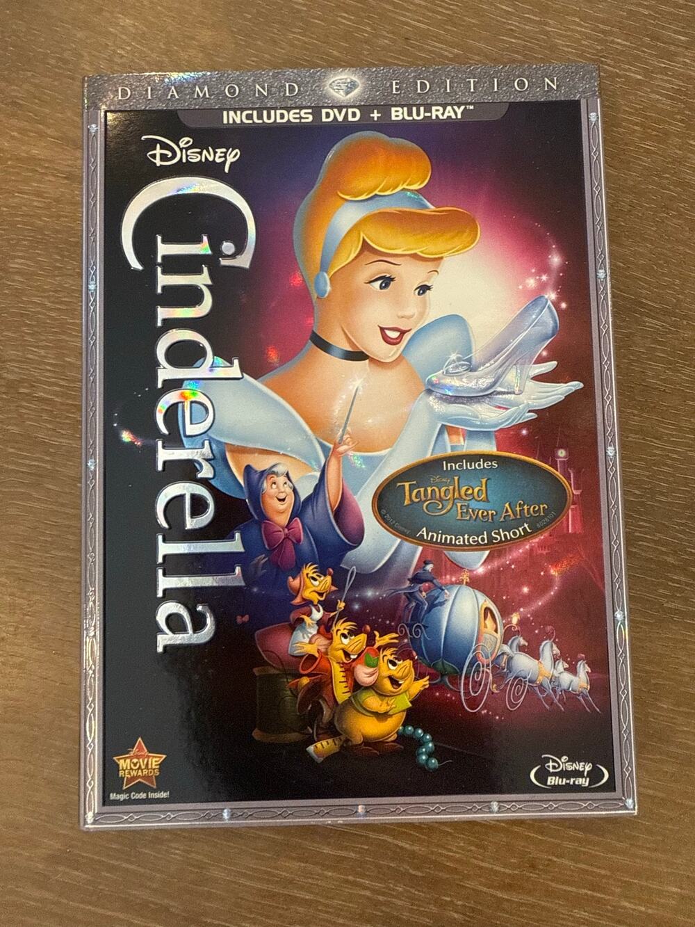 Walt Disney Cinderella Diamond Edition DVD + BLU-RAY